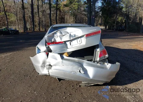 2011 Honda Accord 2.4 Ex-L from USA, damaged, VIN 1HGCP2F83BA126871